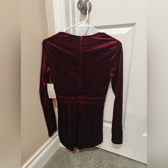 NWT VELVET ROMPER - Picture 3 of 4